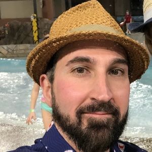 Meet your Posher, Angelo